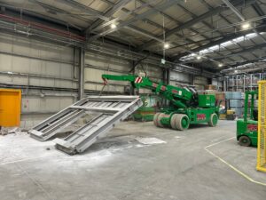 Mutări utilaje 
Macara de interior 
Indoor crane
PICK&CARRY crane
Macara de interior 
Demontări industriale
Demontări utilaje industriale
Mentenanța utilaje
Mentenanța industrială 
Industrial maintenance 
Reparații utilaje
Mutări fabrici
Mutări utilaje 
Reparații utilaje industriale 
Echipamente industriale
Stivuitor electric
Macara electrică