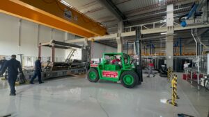 Mutări utilaje 
Macara de interior 
Indoor crane
PICK&CARRY crane
Macara de interior 
Demontări industriale
Demontări utilaje industriale
Mentenanța utilaje
Mentenanța industrială 
Industrial maintenance 
Reparații utilaje
Mutări fabrici
Mutări utilaje 
Reparații utilaje industriale 
Echipamente industriale
Stivuitor electric
Macara electrică