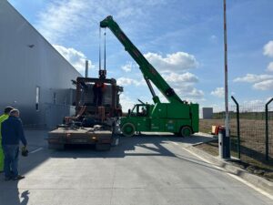 Mutări utilaje 
Macara de interior 
Indoor crane
PICK&CARRY crane
Macara de interior 
Demontări industriale
Demontări utilaje industriale
Mentenanța utilaje
Mentenanța industrială 
Industrial maintenance 
Reparații utilaje
Mutări fabrici
Mutări utilaje 
Reparații utilaje industriale 
Echipamente industriale
Stivuitor electric
Macara electrică